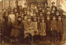 1957 Uczniowie-Szkoly-Powszechnej-w-Jozefowie-1929