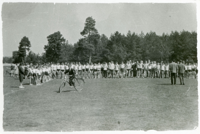 1064_Zawody Sportowe. 