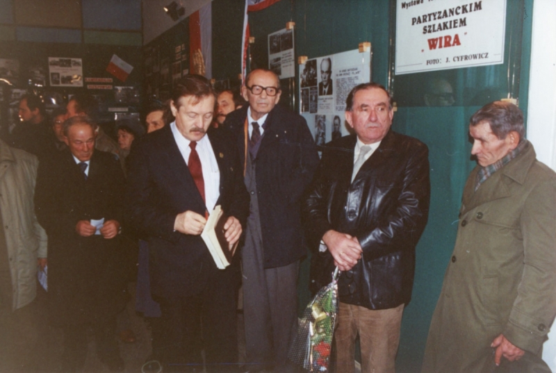 1101_Wystawa Fotograficzna J Cyfrowicza Partyzanckim Szlakiem WIRA. 