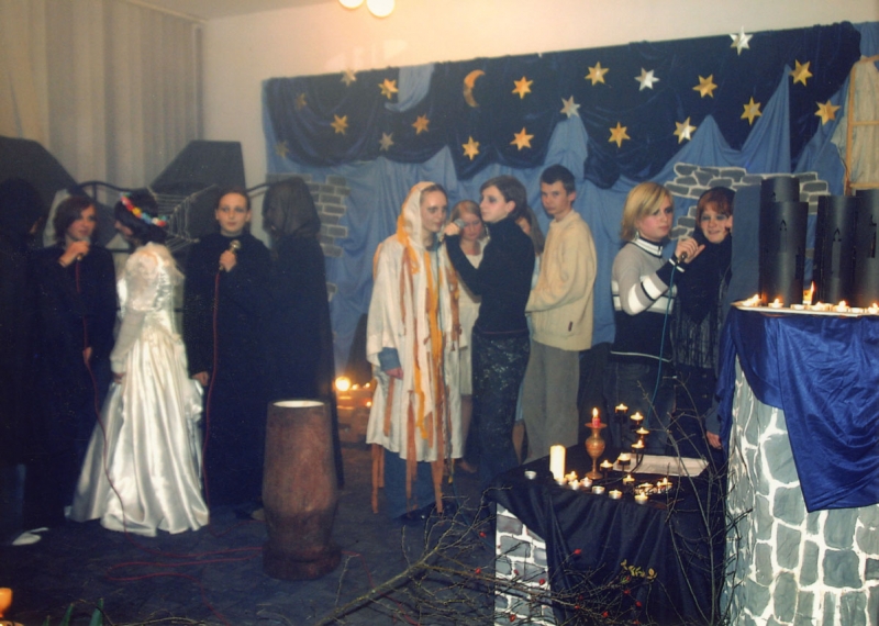 1505_Przedstawienie.