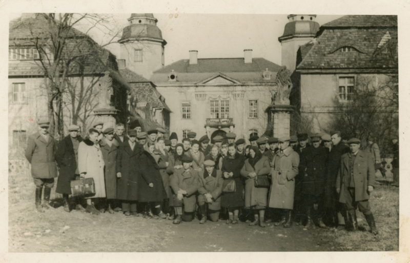 1638 Wycieczka, Gminna Spółdzielnia