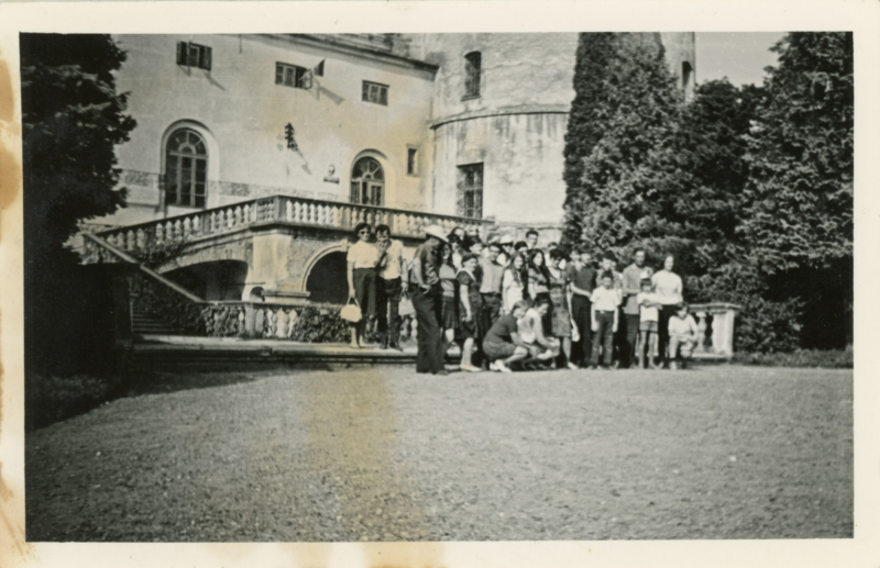 1642 Wycieczka, Gminna Spółdzielnia