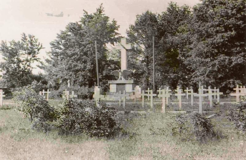 1839-Cmentarz-Parafialny-w-Jozefowie-Zdjecie-z-lat-70-tych